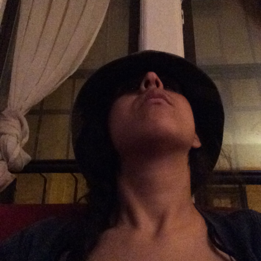 Meet your Posher, Azar